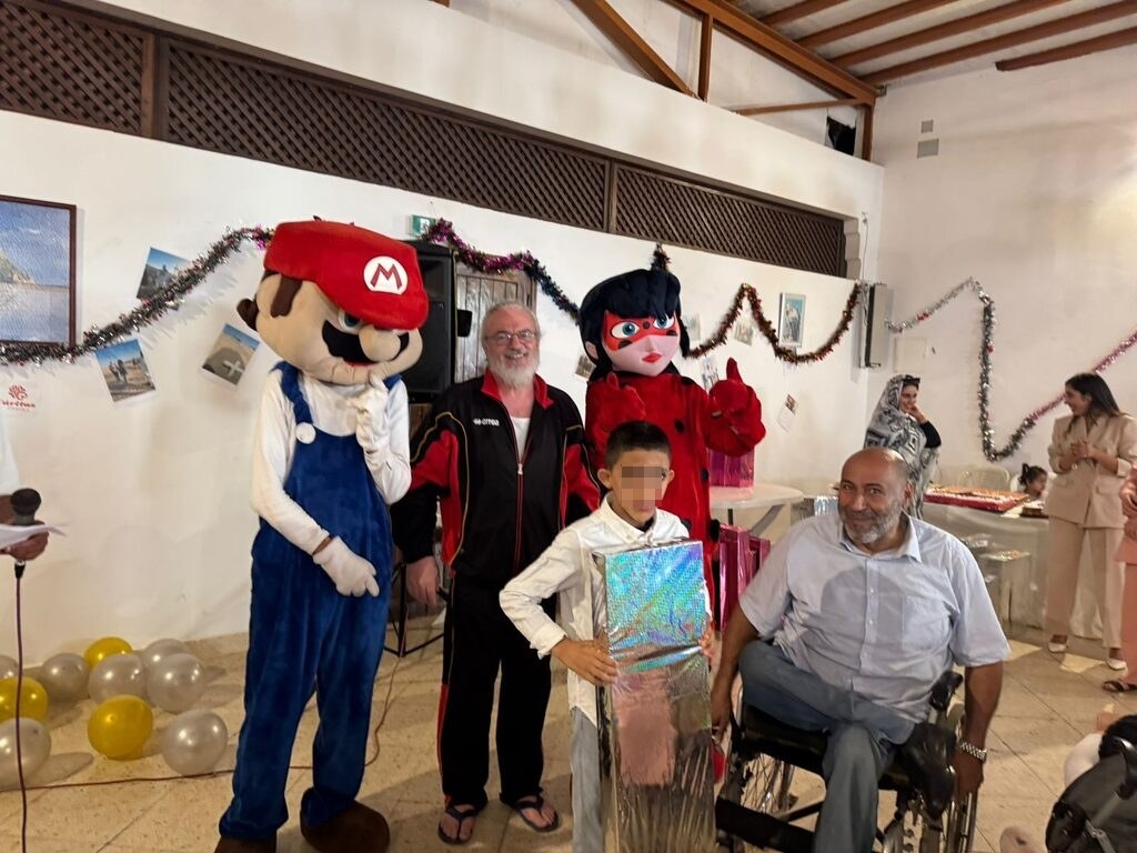 Noël avec les enfants de l'”Association Dakhla des Handicapés”