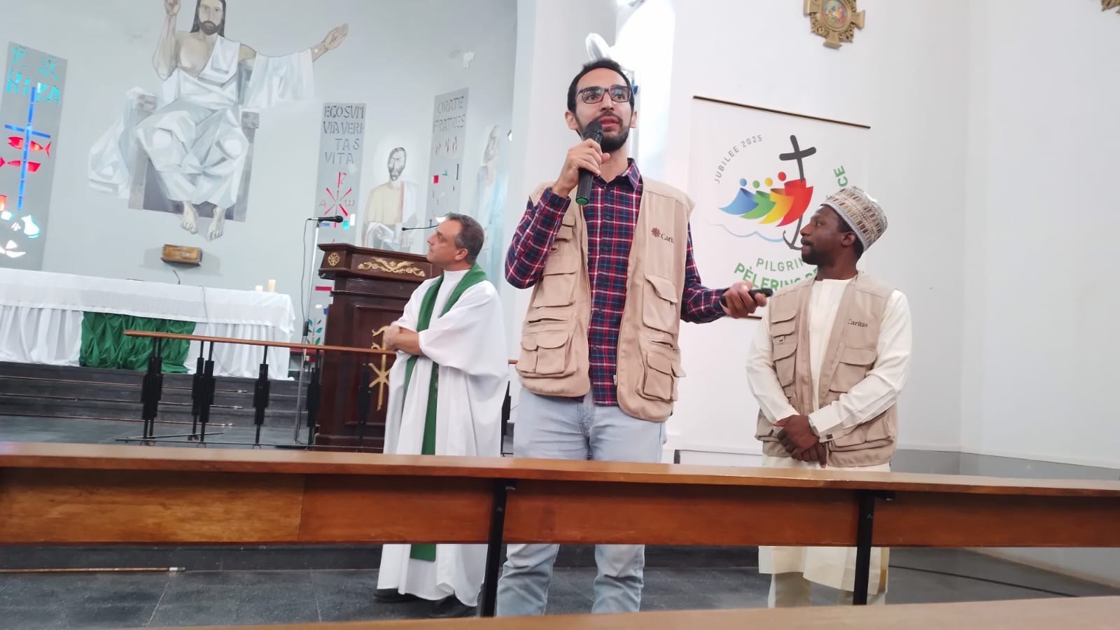 CHAQUE MOIS, UNE COLLECTE POUR CARITAS